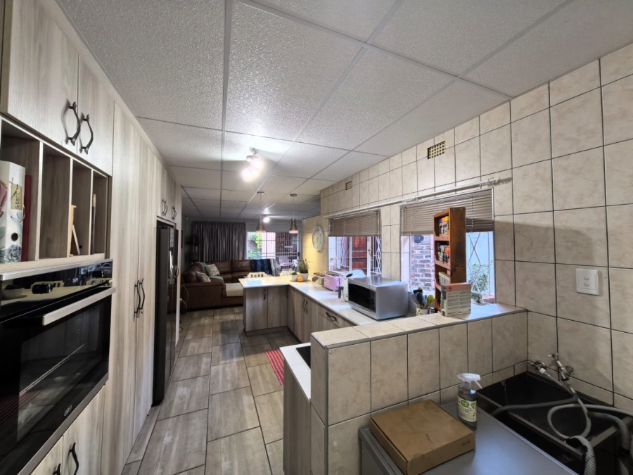 3 Bedroom Property for Sale in Rhodesdene Northern Cape